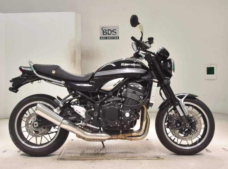 Мотоцикл Kawasaki Z900RS с пробегом 1974 km