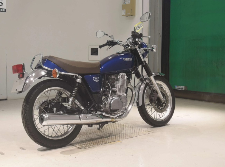 Мотоцикл Yamaha SR400 с пробегом 4479 km