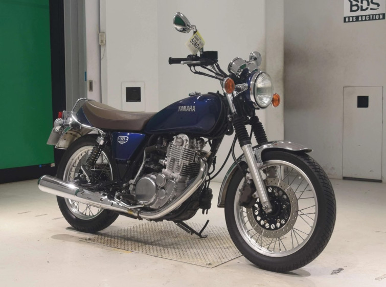 Мотоцикл Yamaha SR400 с пробегом 4479 km
