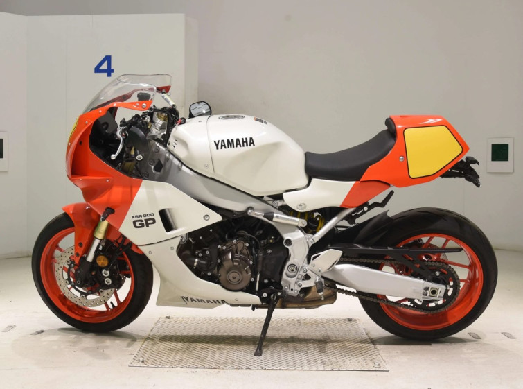 Мотоцикл Yamaha XSR900GP с пробегом 2668 km