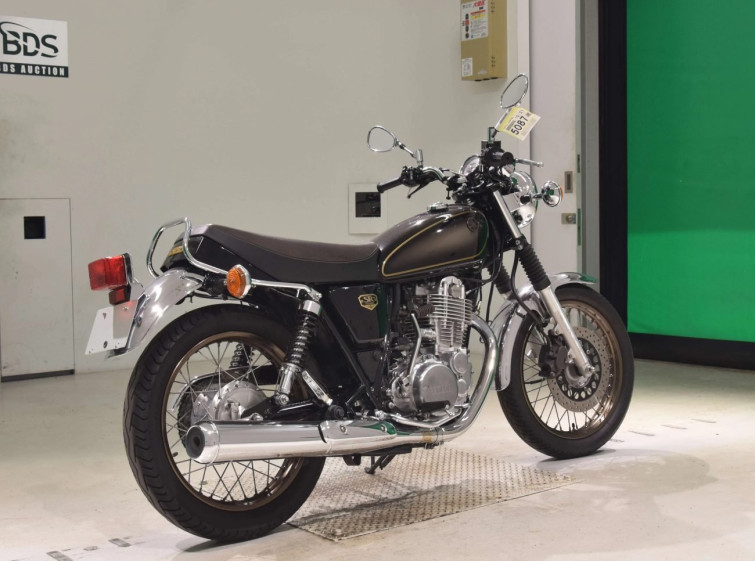 Мотоцикл Yamaha SR400 з пробігом 12081 km