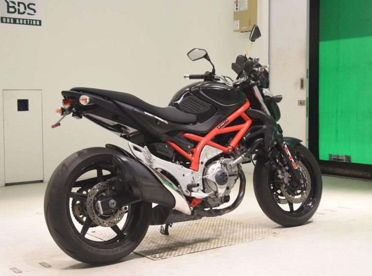 Мотоцикл Suzuki GLADIUS 400 с пробегом 16915 km