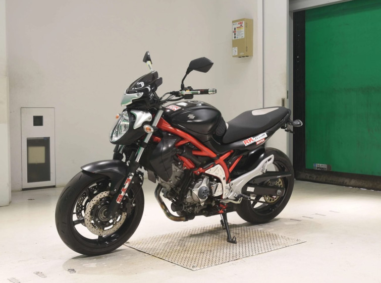 Мотоцикл Suzuki GLADIUS 400 с пробегом 16915 km