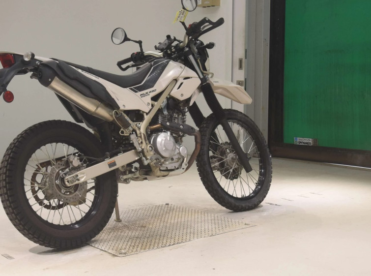 Мотоцикл Kawasaki KLX150L с пробегом 3715 km