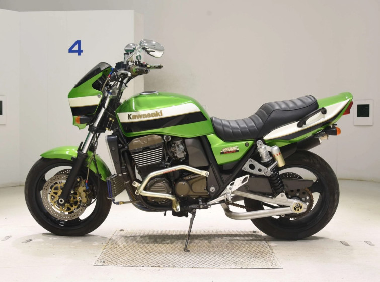 Мотоцикл Kawasaki ZRX1200R с пробегом 6074 km