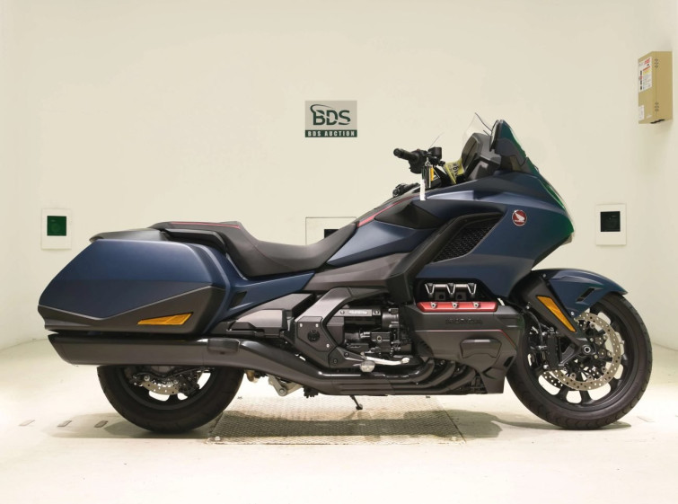 Мотоцикл Honda GL1800 TOUR D з пробігом 1027 km
