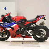 Мотоцикл Honda CBR1000RR с пробегом 1213 km