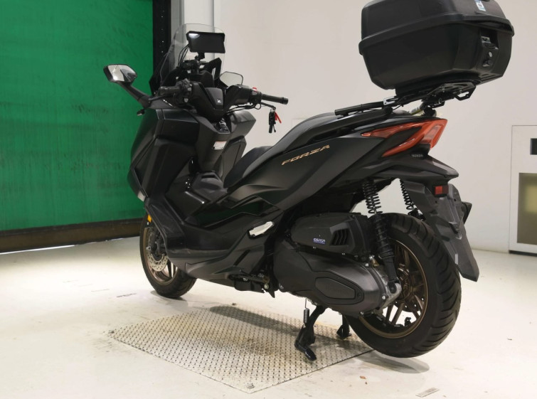 Мотоцикл Honda FORZA-6 з пробігом 8746 km