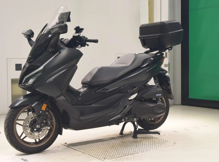 Мотоцикл Honda FORZA-6 з пробігом 8746 km