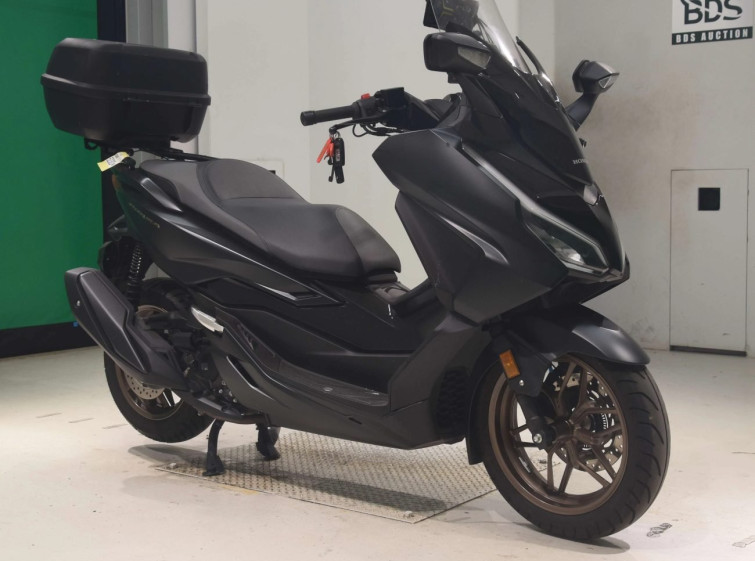 Мотоцикл Honda FORZA-6 з пробігом 8746 km