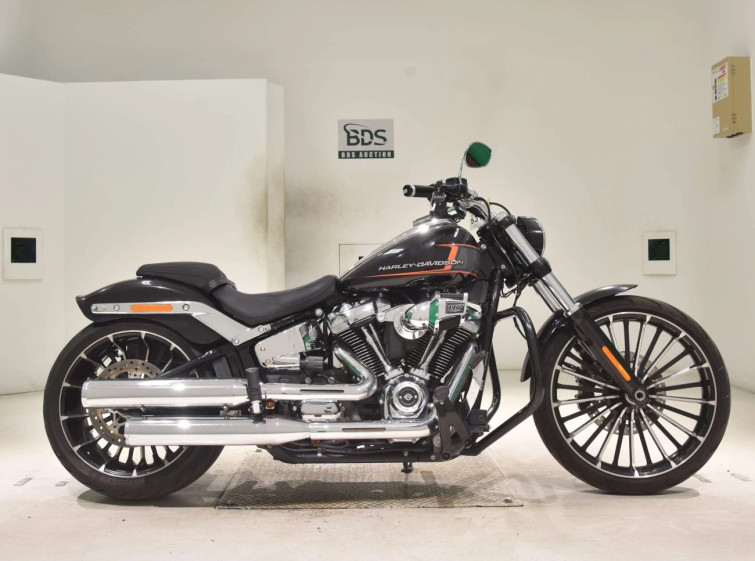 Мотоцикл HD FXBR1920 с пробегом 24932 km