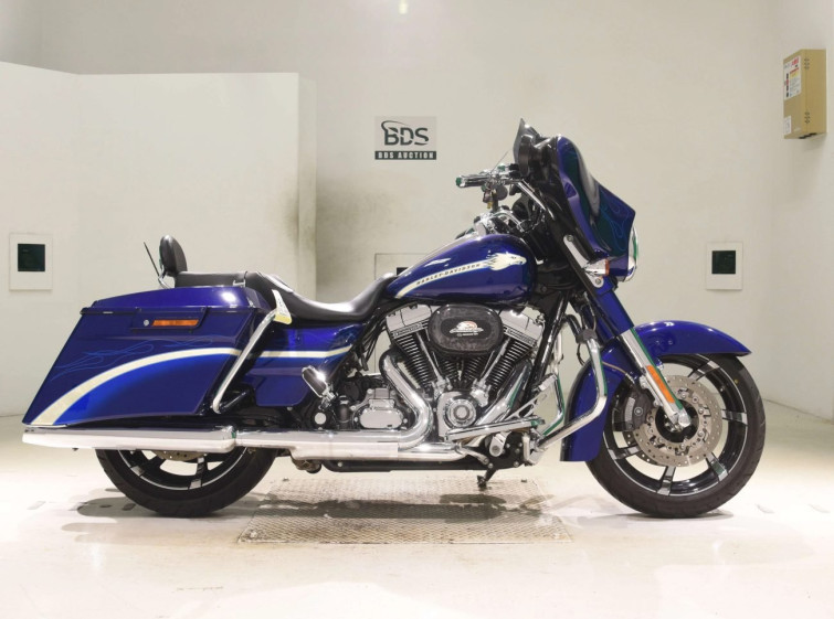 Мотоцикл HD STREET GLIDE FLHXSE1800 с пробегом 27931 km