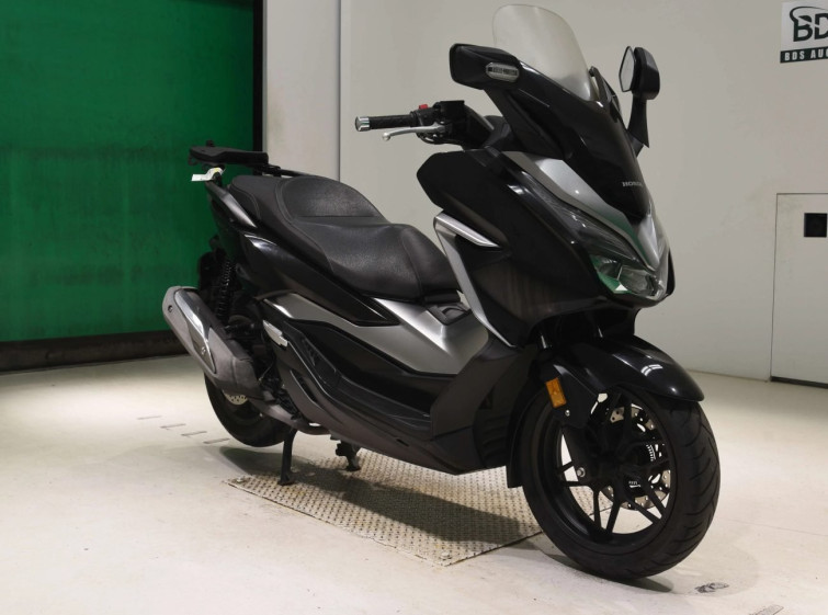 Мотоцикл Honda FORZA з пробігом 37424 km