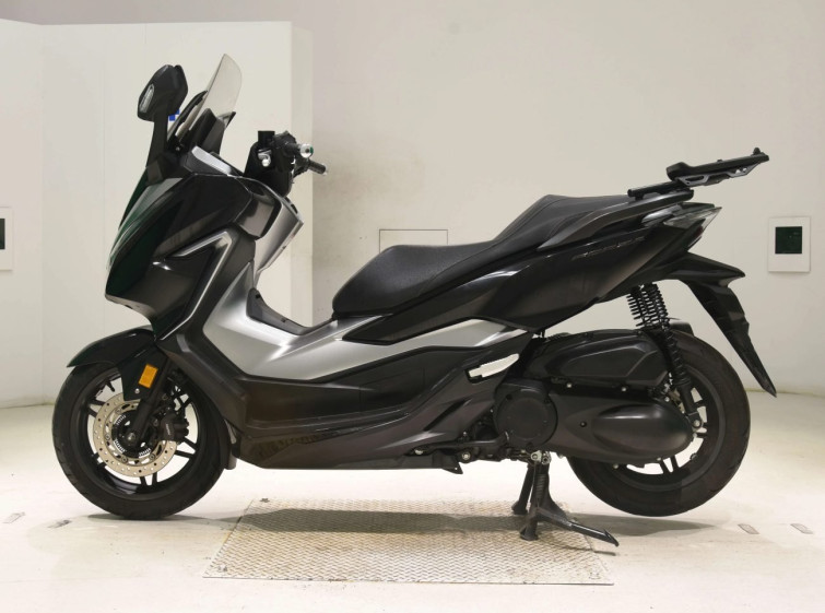 Мотоцикл Honda FORZA з пробігом 37424 km