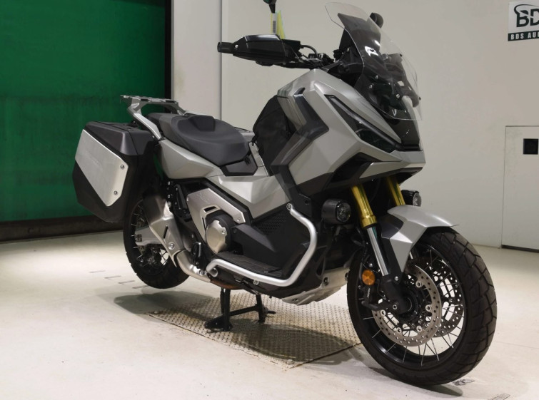 Мотоцикл Honda X-ADV750 с пробегом 2427 km