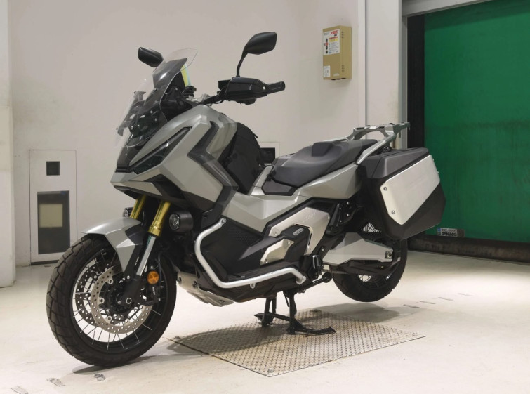 Мотоцикл Honda X-ADV750 с пробегом 2427 km