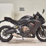 Мотоцикл Honda CBR650R з пробігом 9750 km