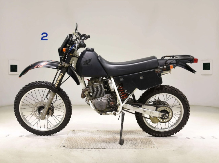 Мотоцикл Honda XLR250R з пробігом 34493 km