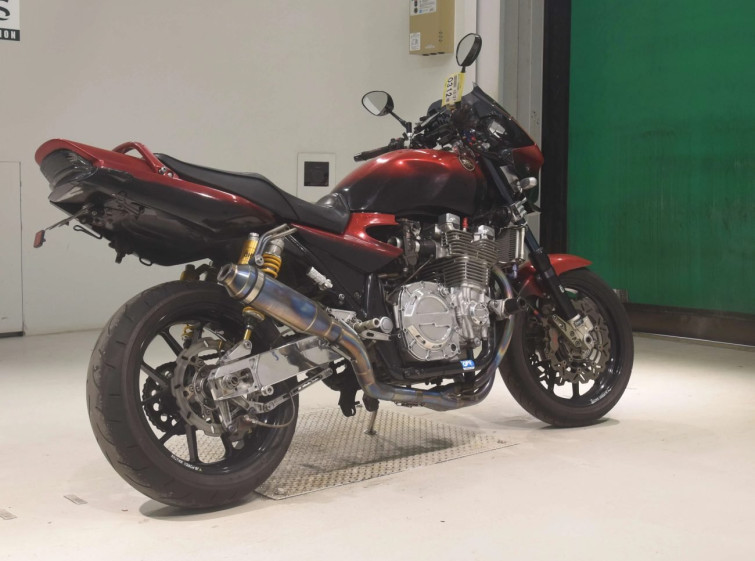 Мотоцикл Yamaha XJR1300 з пробігом 81673 km