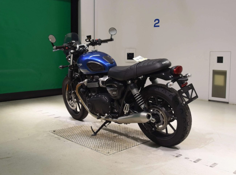 Мотоцикл Triumph STREET TWIN с пробегом 12691 km
