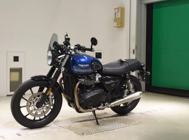 Мотоцикл Triumph STREET TWIN с пробегом 12691 km