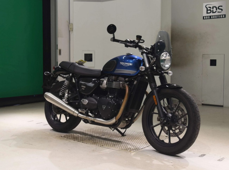 Мотоцикл Triumph STREET TWIN с пробегом 12691 km