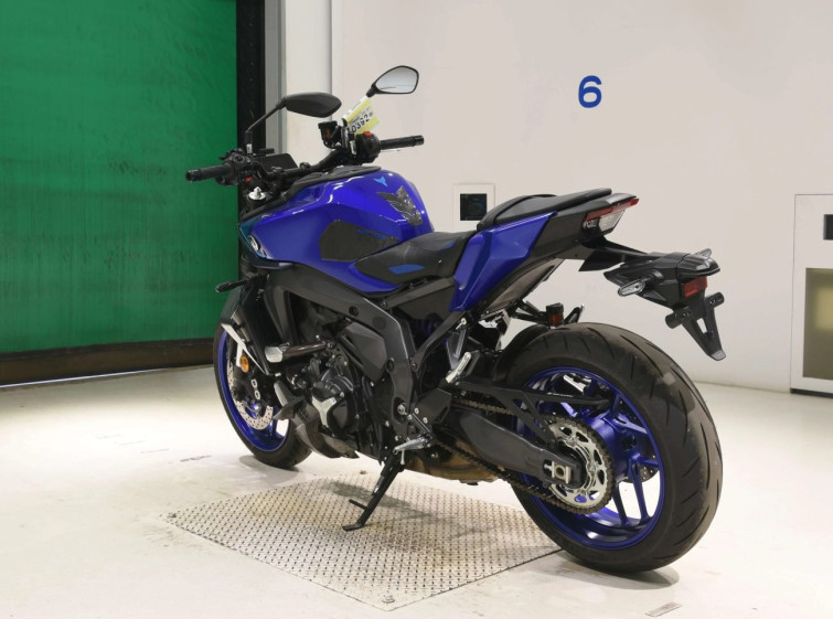 Мотоцикл Yamaha MT-09 с пробегом 4263 km