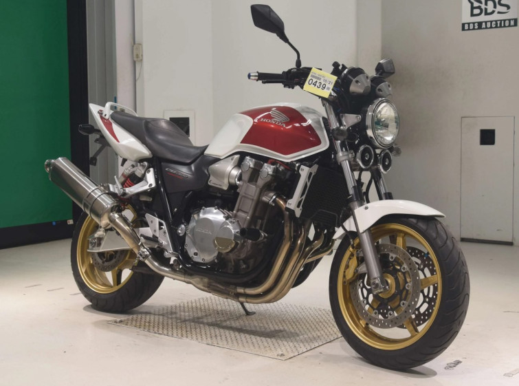 Мотоцикл Honda CB1300SF