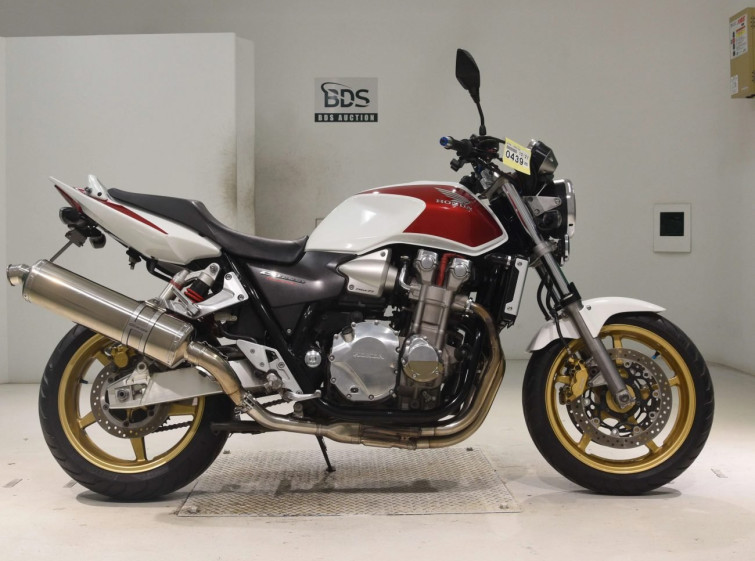 Мотоцикл Honda CB1300SF