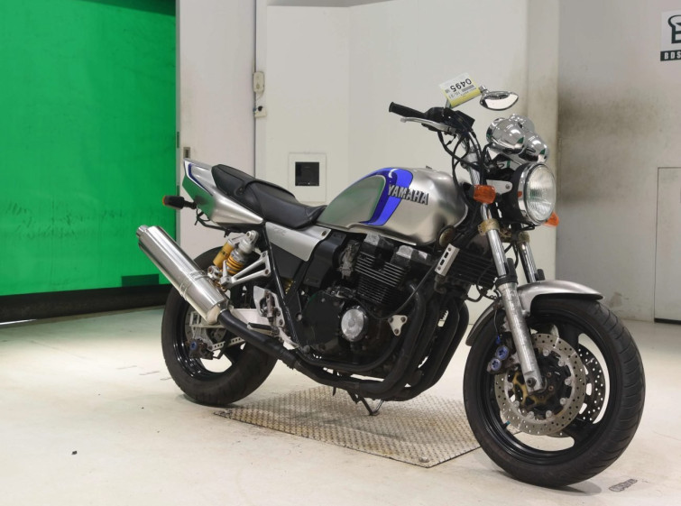 Мотоцикл Yamaha XJR400 з пробігом 43368 km