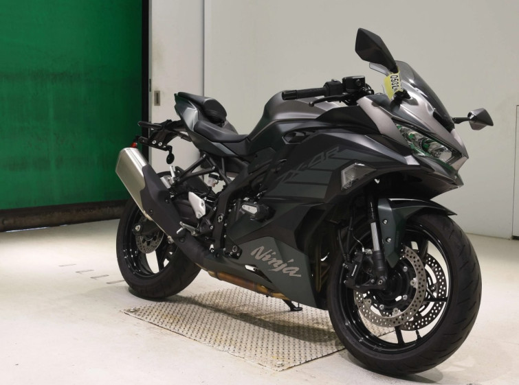 Мотоцикл Kawasaki ZX-4R SE с пробегом 6662 km