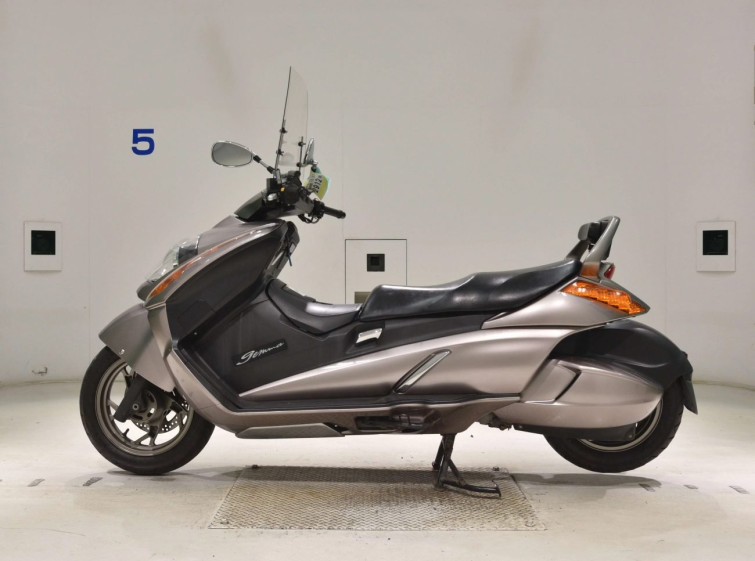 Мотоцикл Suzuki GEMMA250 з пробігом 19110 km