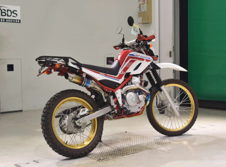Мотоцикл Yamaha SEROW XT250 з пробігом 2984 km