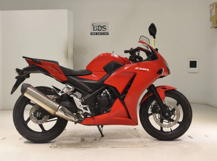 Мотоцикл Honda CBR250RA з пробігом 9762 km