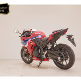 Мотоцикл Honda CBR400R-3