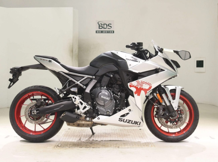 Мотоцикл Suzuki GSX-8R з пробігом 21508 km