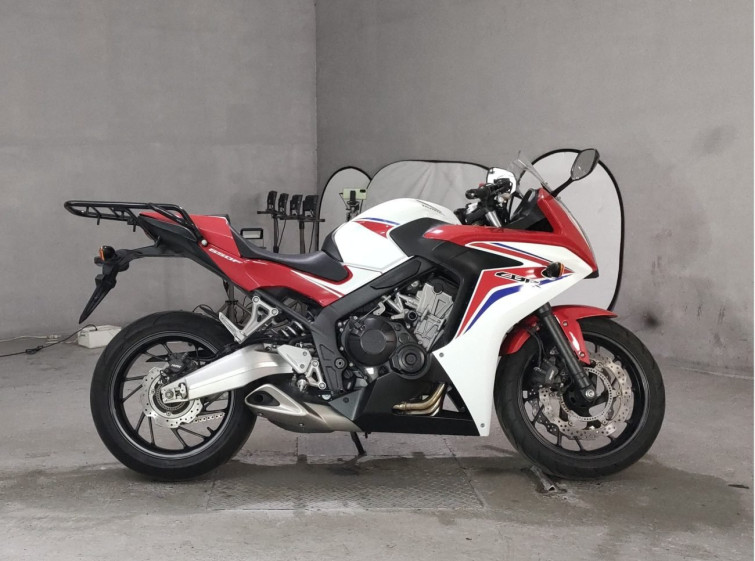 Мотоцикл Honda CBR650F с пробегом 26689 km