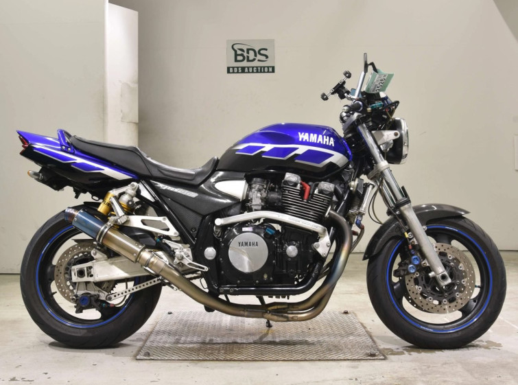 Мотоцикл Yamaha XJR1300 с пробегом 26170 km