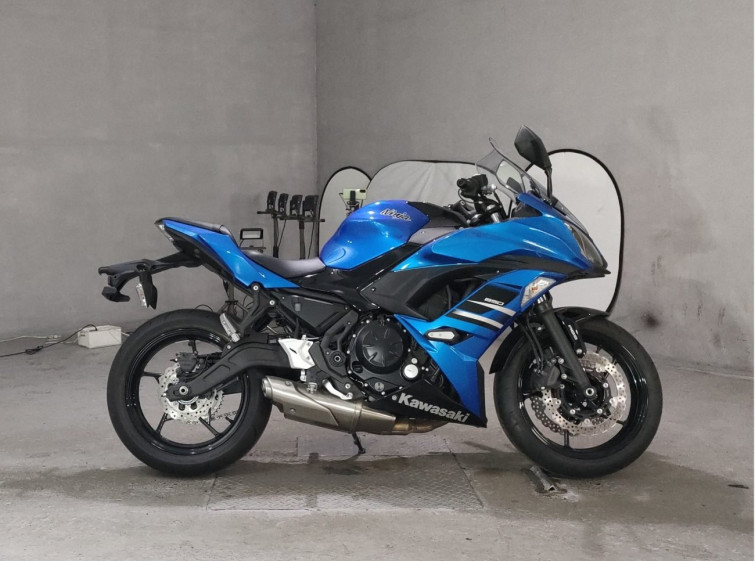 Мотоцикл Kawasaki NINJA650 з пробігом 423 km