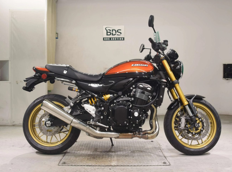 Мотоцикл Kawasaki Z900RS с пробегом 449 km