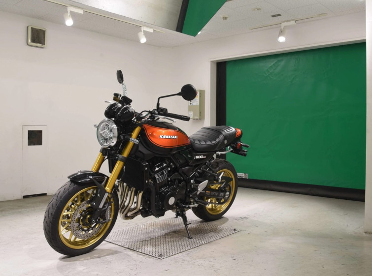Мотоцикл Kawasaki Z900RS с пробегом 449 km