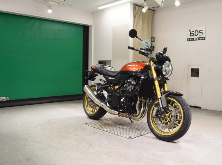 Мотоцикл Kawasaki Z900RS с пробегом 449 km