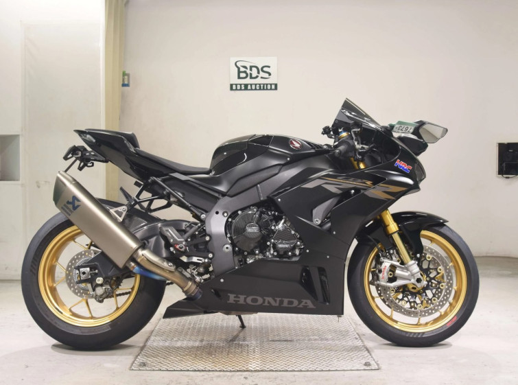 Мотоцикл Honda CBR1000RR SP с пробегом 22614 km