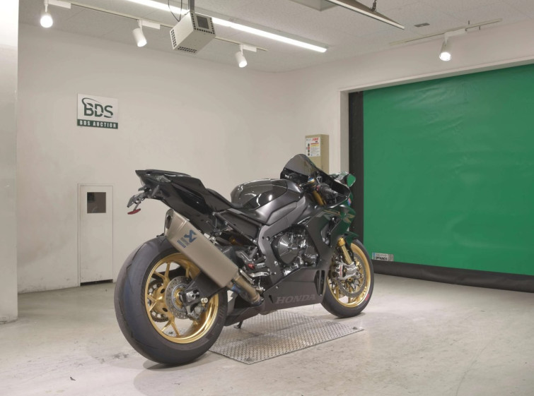 Мотоцикл Honda CBR1000RR SP с пробегом 22614 km