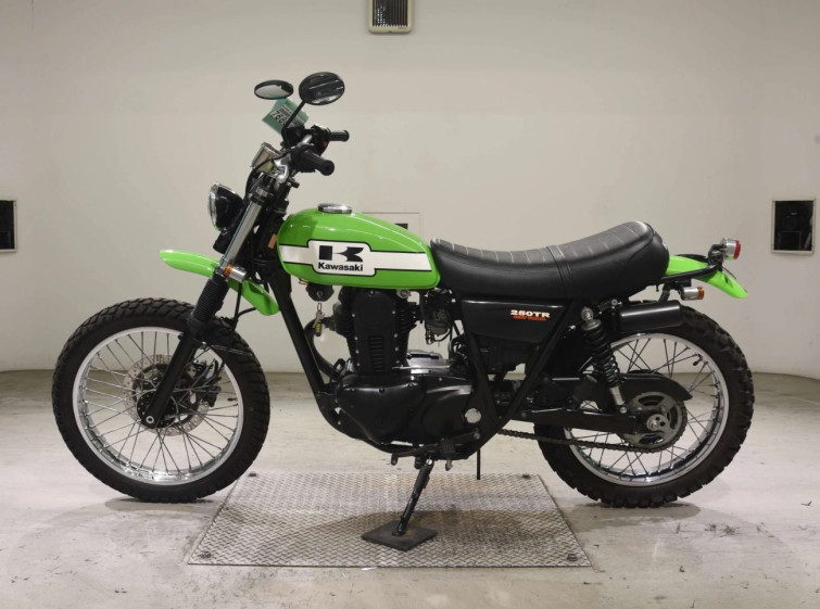 Мотоцикл Kawasaki 250TR с пробегом 8931 km