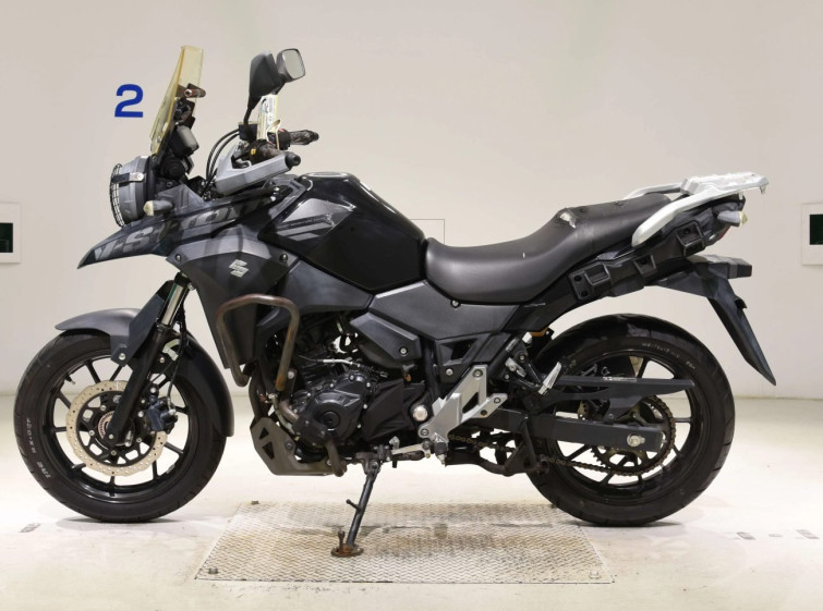 Мотоцикл Suzuki V-STROM DL250 з пробігом 18868 km
