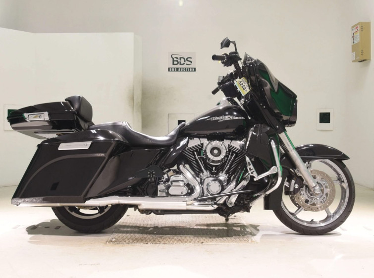 Мотоцикл HD SREET GLIDE FLHXS1690 с пробегом 46735 km