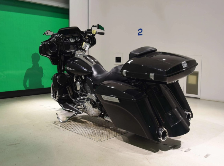 Мотоцикл HD SREET GLIDE FLHXS1690 с пробегом 46735 km