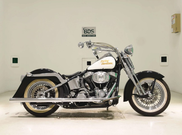 Мотоцикл HD HERITAGE SPRINGER FLSTS1450 с пробегом 20100 km