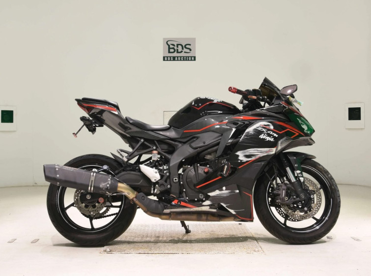 Мотоцикл Kawasaki ZX-4R SE с пробегом 22633 km